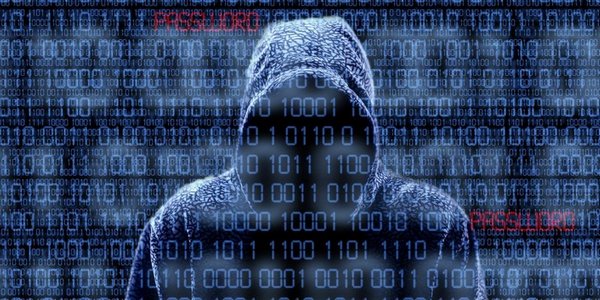 хакеры за 12 месяцев похитили у клиентов российских банков более трёх миллиардов рублей во время целевых атак, сообщается на сайте МВД РФ